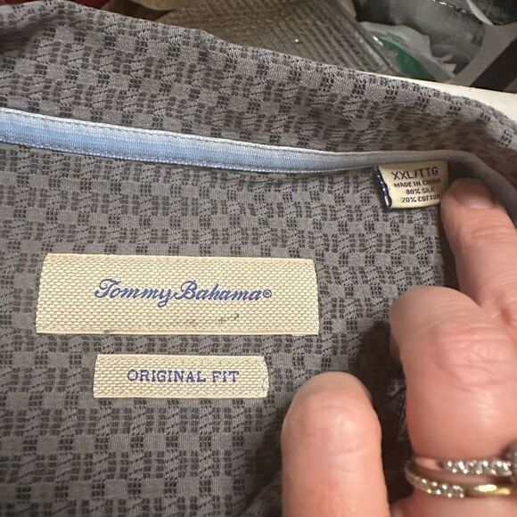 Tommy Bahama silk xxl button up - Picture 5 of 10